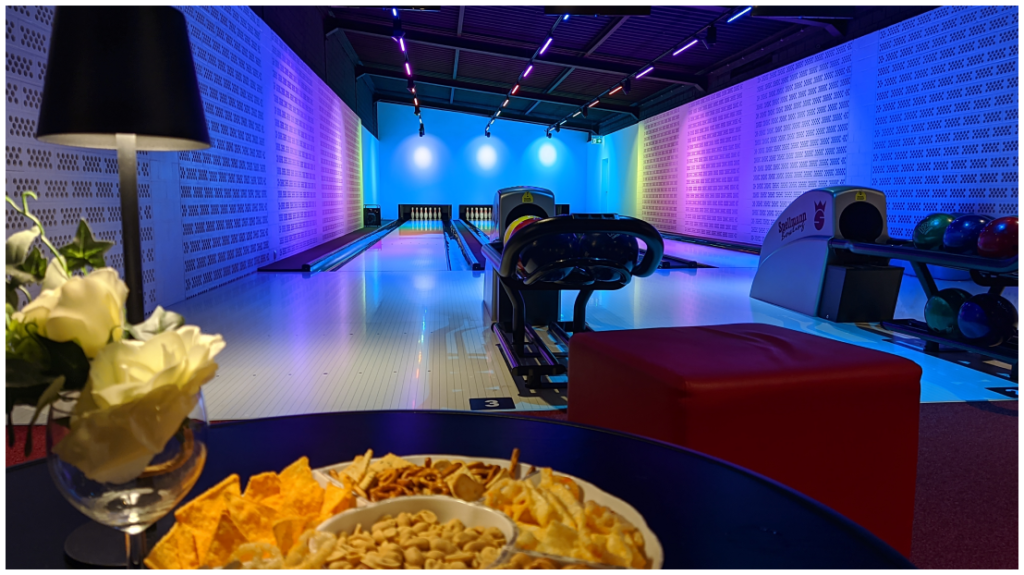 Genießen Sie Bowlingspaß und leckere Snacks in unserem Sportzentrum in Langenfeld